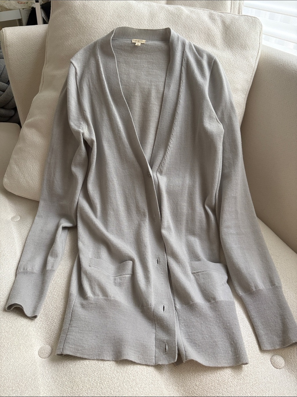 J CREW WOMEN light grey cardigan size XS